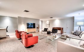 Charm & Luxury Vacation Headquarters To Downtown!
