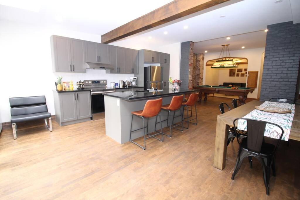 Appartement Charm & Luxury Vacation Headquarters To Downtown! à Montréal Extérieur photo